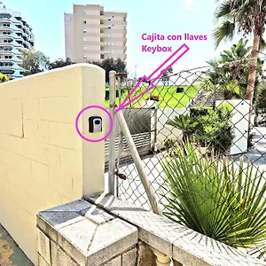 On Deluxe With Pools And Own Garden Apartamento